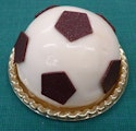 〈ユーハイム〉白黒ボールが主役の限定スイーツ ウィニングゴールケーキ
