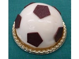 〈ユーハイム〉白黒ボールが主役の限定スイーツ ウィニングゴールケーキ