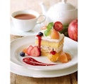 〈アフタヌーンティー・ティールーム〉りんごのズコットショートケーキのクリスマスプレートのご案内
