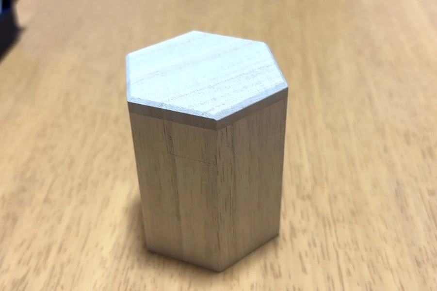 桐骨壷