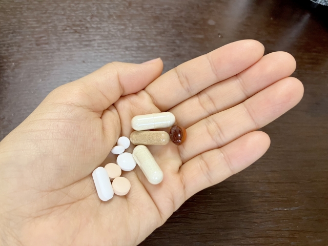 良かれと思って飲んだサプリが、体内で戦争を起こす可能性