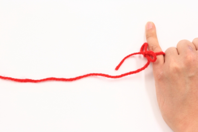 運命の赤い糸は統計的に存在する？ 幼馴染との恋を科学が否定する時