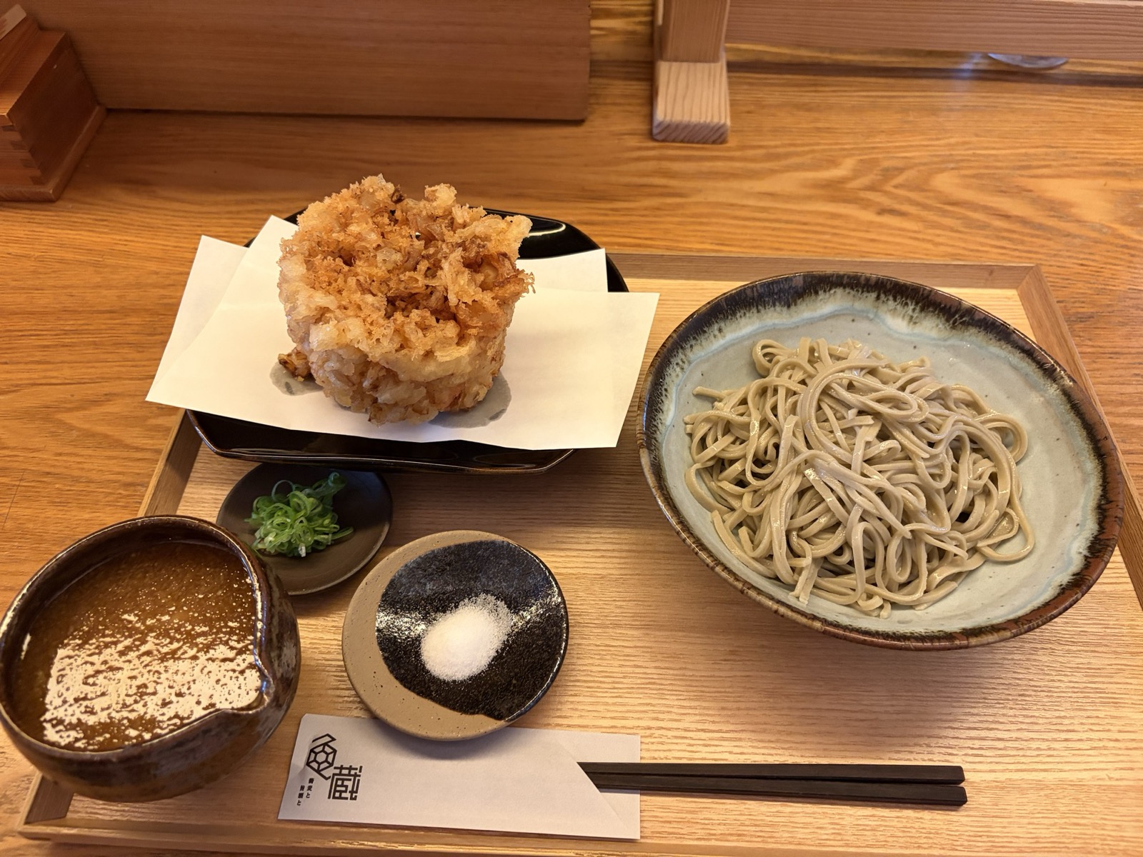 蕎麦店「蔵」の天ぷら蕎麦定食