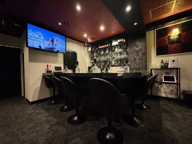 盛岡スナックROOMの店内写真