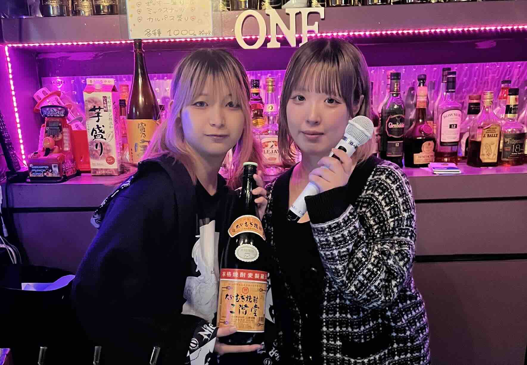 新宿ガールズラウンジONEのキャスト写真