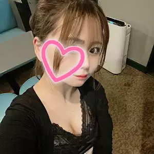 関内スナックほの香のキャスト写真
