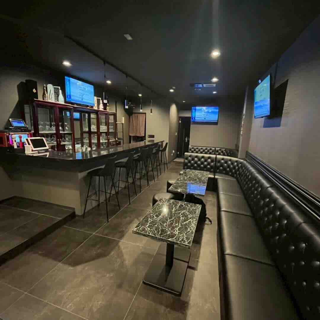 太田スナックCielの店内写真