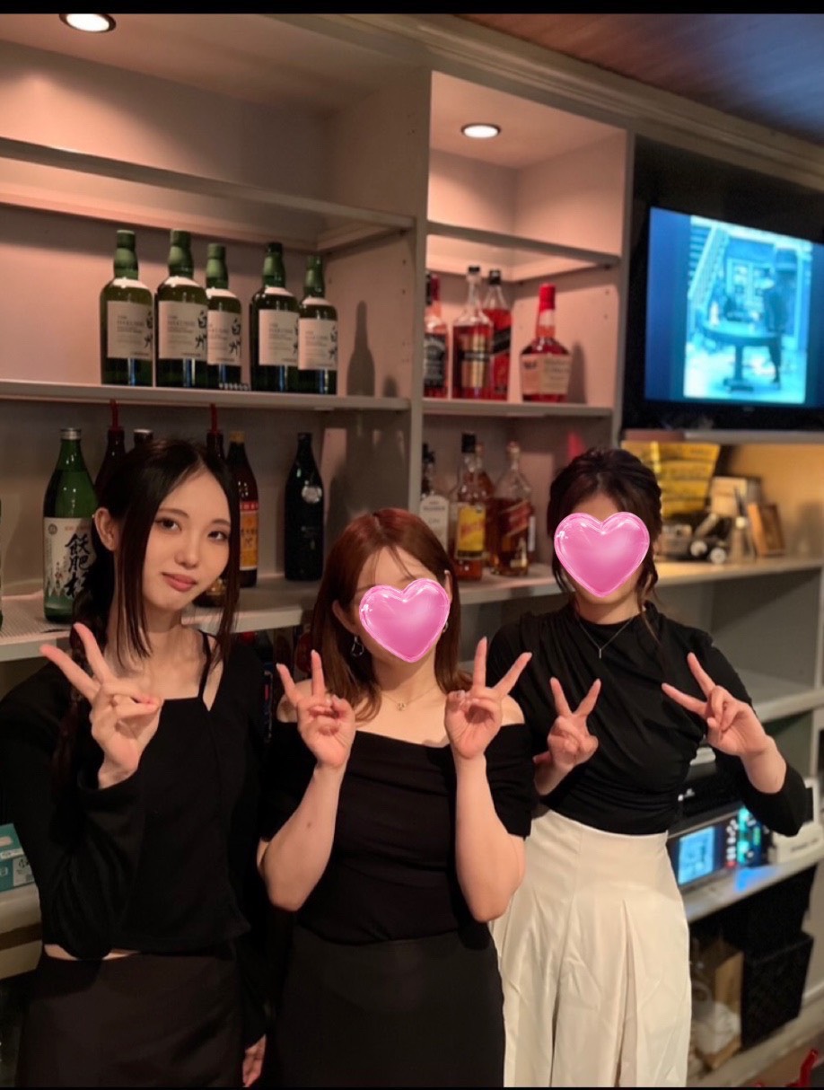 宮崎市スナックモナリザのキャスト写真