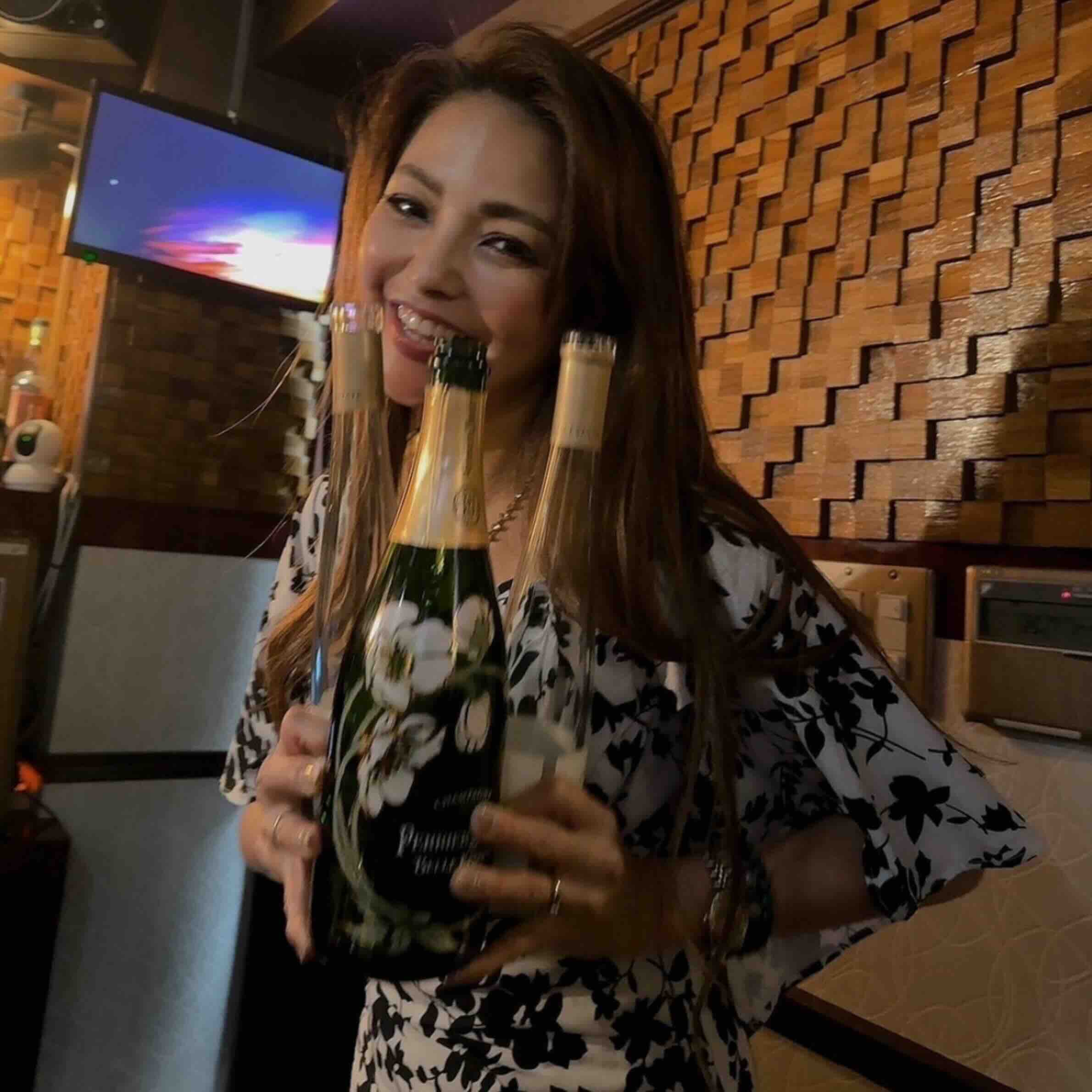 那覇スナック凛のママ写真