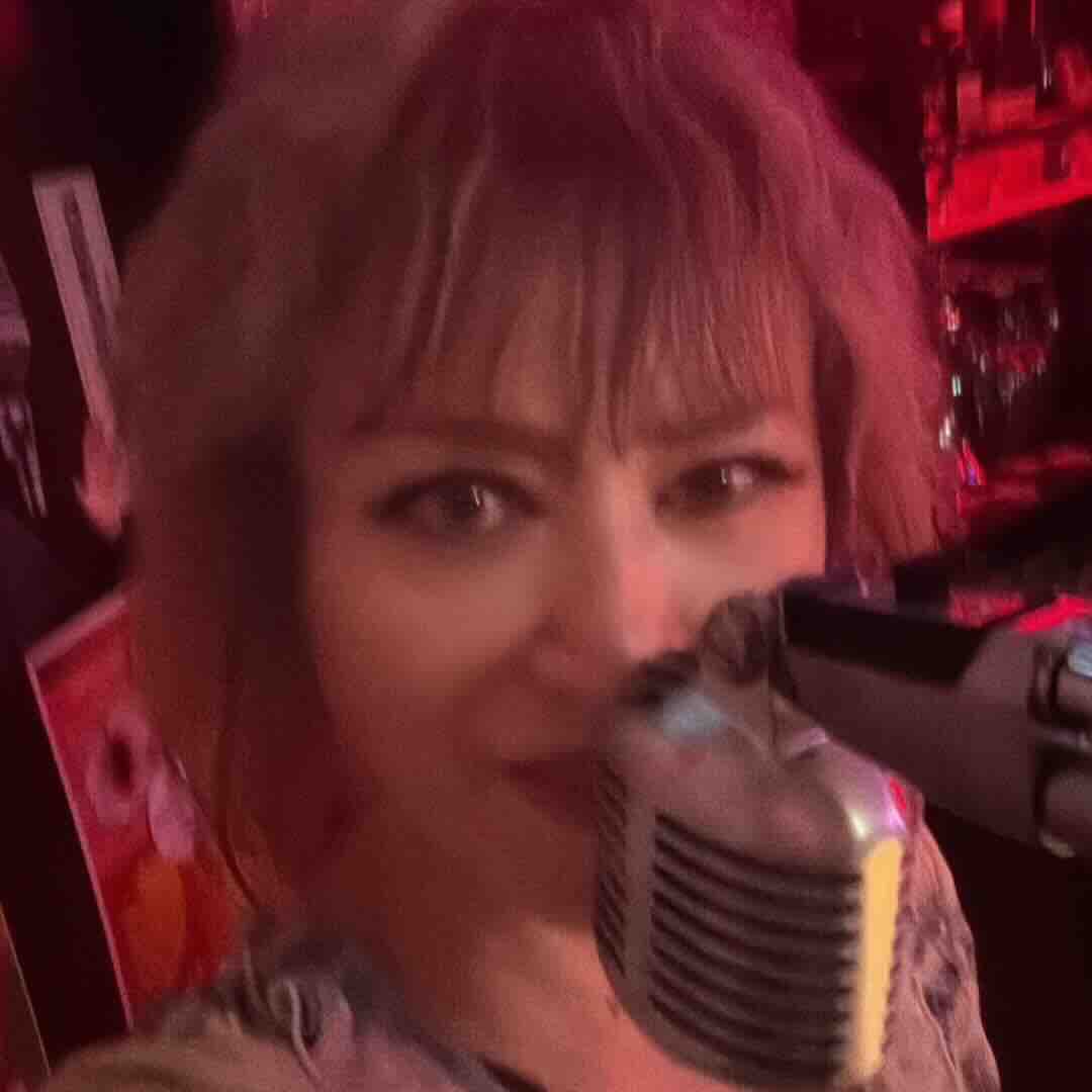 福島市マライアの店のママ写真