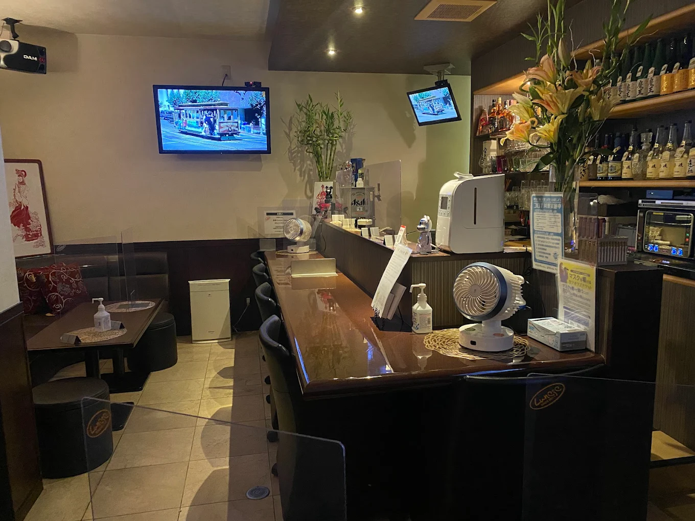 浜松スナックルージュの店内写真