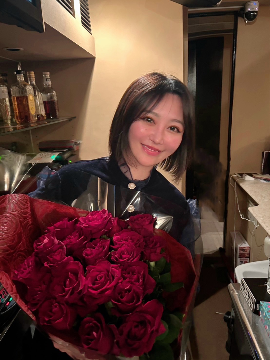 銀座スナックアナザームーンの綾花ママの写真
