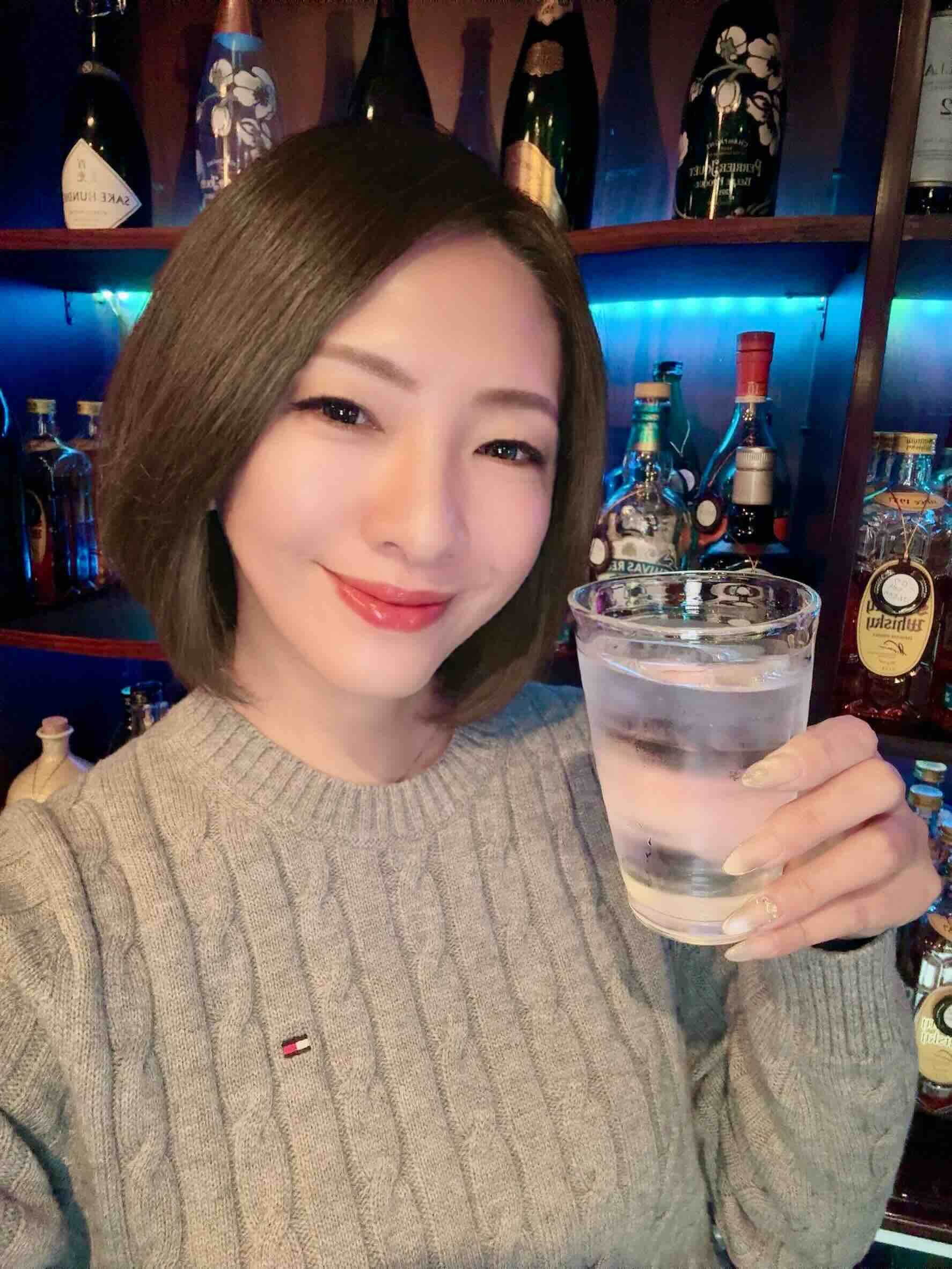 中州スナックCRAZの美人ママキの写真櫛田神社前駅徒歩2分