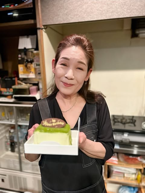 池袋スナック奈々のママ写真