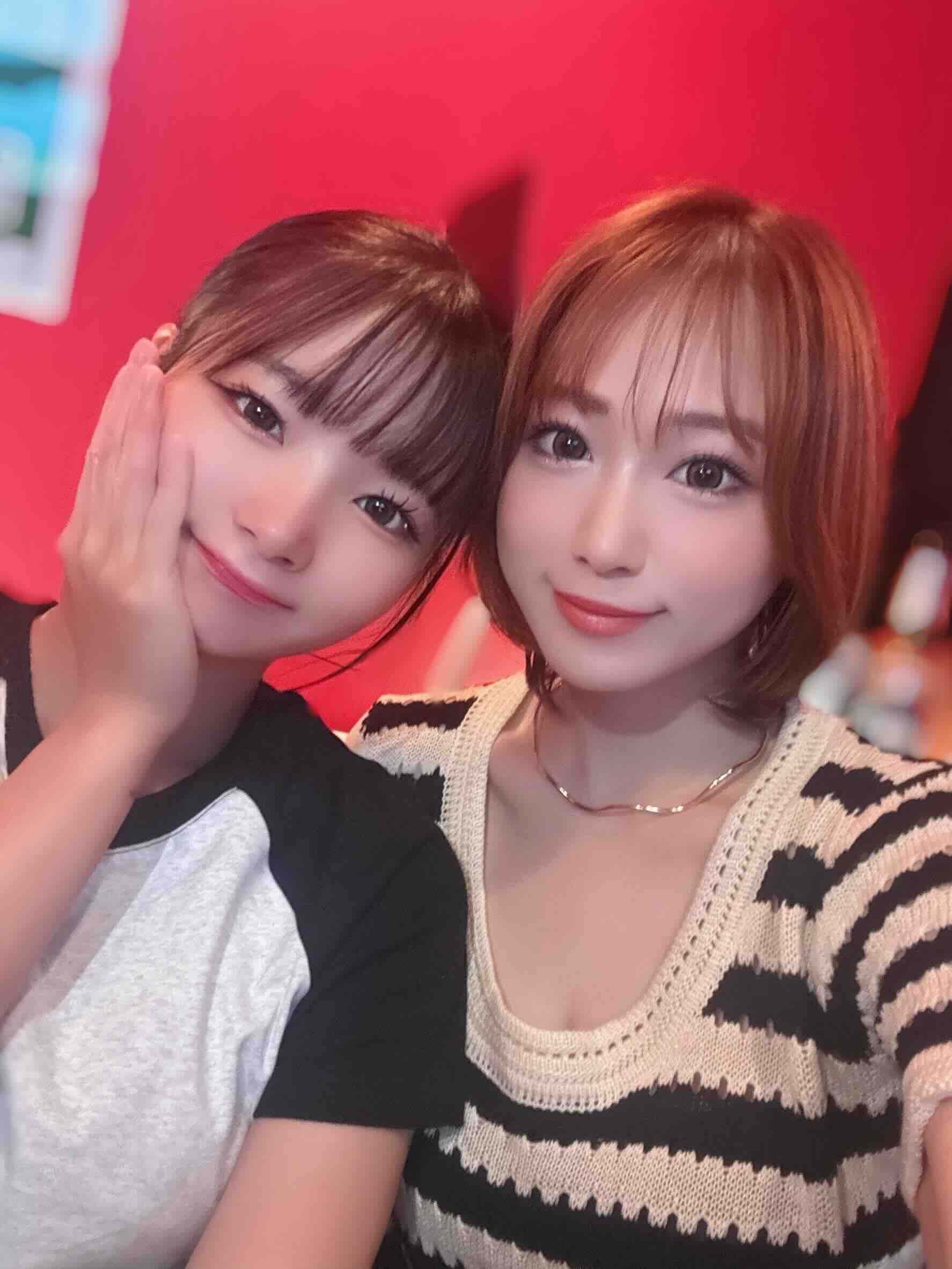 川越スナック壱のママとキャスト写真