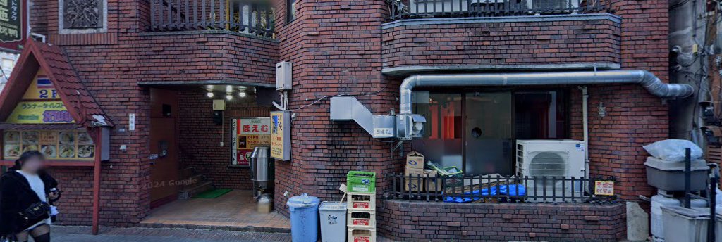 八王子スナックぽえむの外観写真