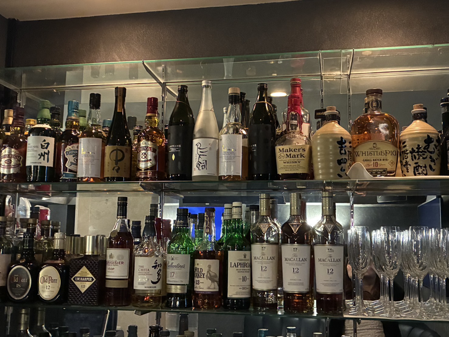 銀座BAR LOUNGE 8の店内写真