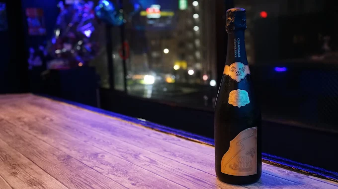 浅草スナックエースの店内写真