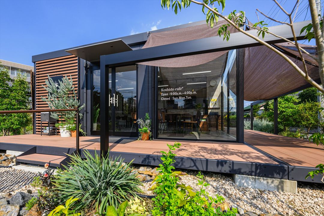 愛知県豊田市10〜50㎡ (3〜15坪)の店舗(飲食店)/教室のユニットハウス・プレハブ・コンテナハウス、外観の右アングル