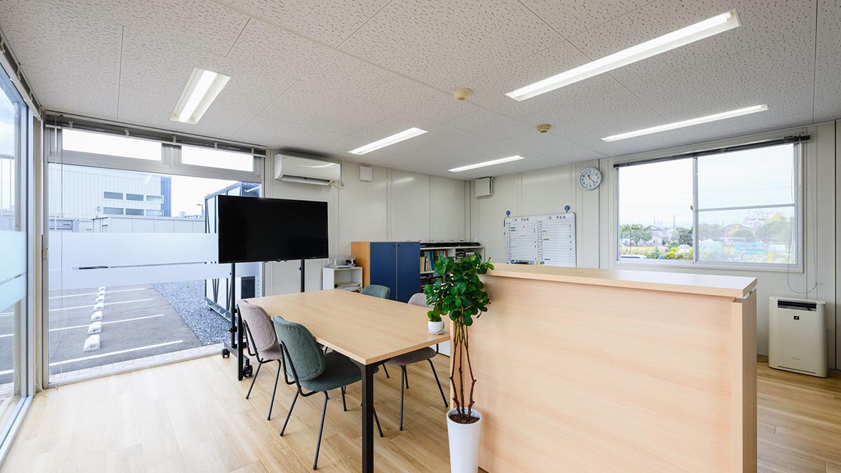 ユニットハウス・プレハブ・コンテナハウス | 市原店/展示場、事務所棟 1F 内覧（57MS1 3連棟 2F）