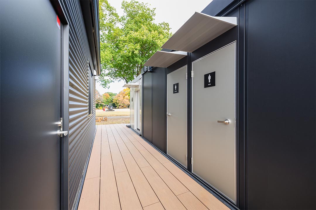 茨城県つくば市の研修施設/トイレのユニットハウス・プレハブ・コンテナハウス、トイレ棟 外観