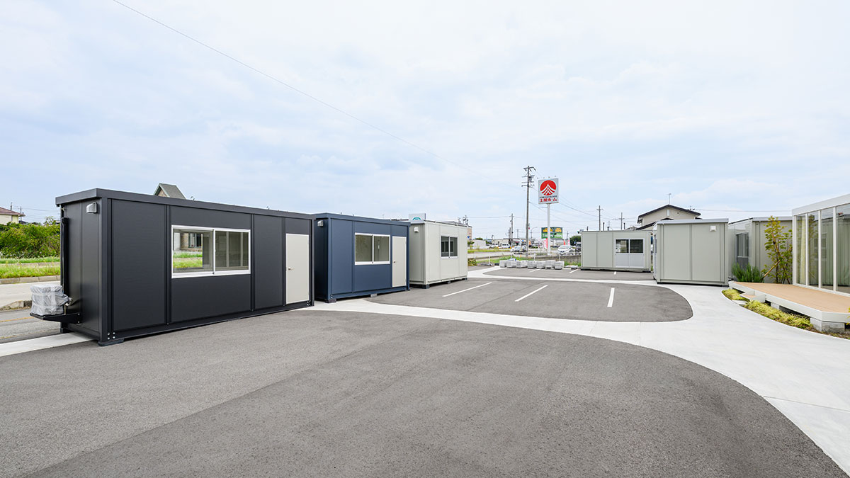 ユニットハウス・プレハブ・コンテナハウス | 佐久北インター店/展示場、全景