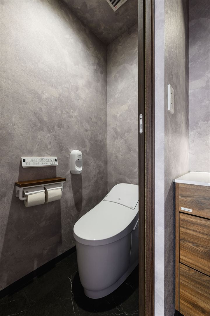 愛知県名古屋市50〜100㎡ (15〜30坪)の店舗(ショールーム)のユニットハウス・プレハブ・コンテナハウス、トイレ