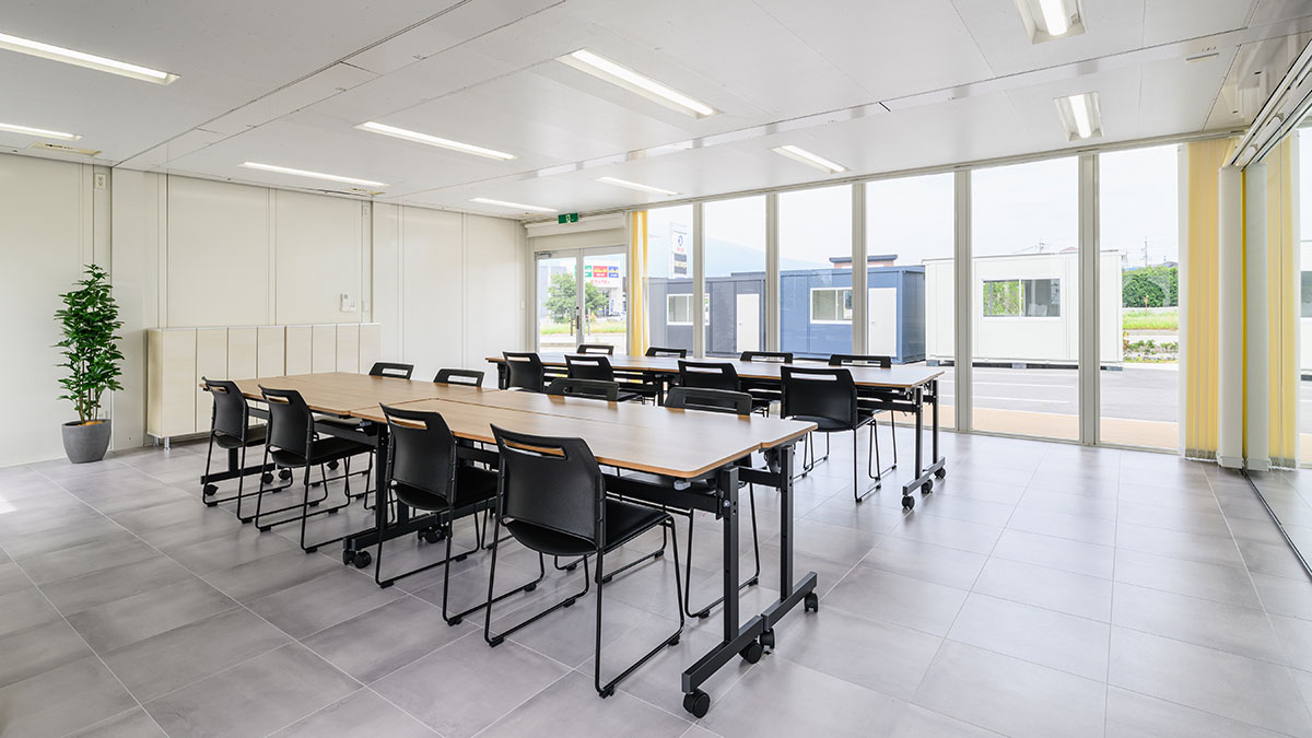 ユニットハウス・プレハブ・コンテナハウス | 佐久北インター店/展示場、MS SHOP 1F 内観