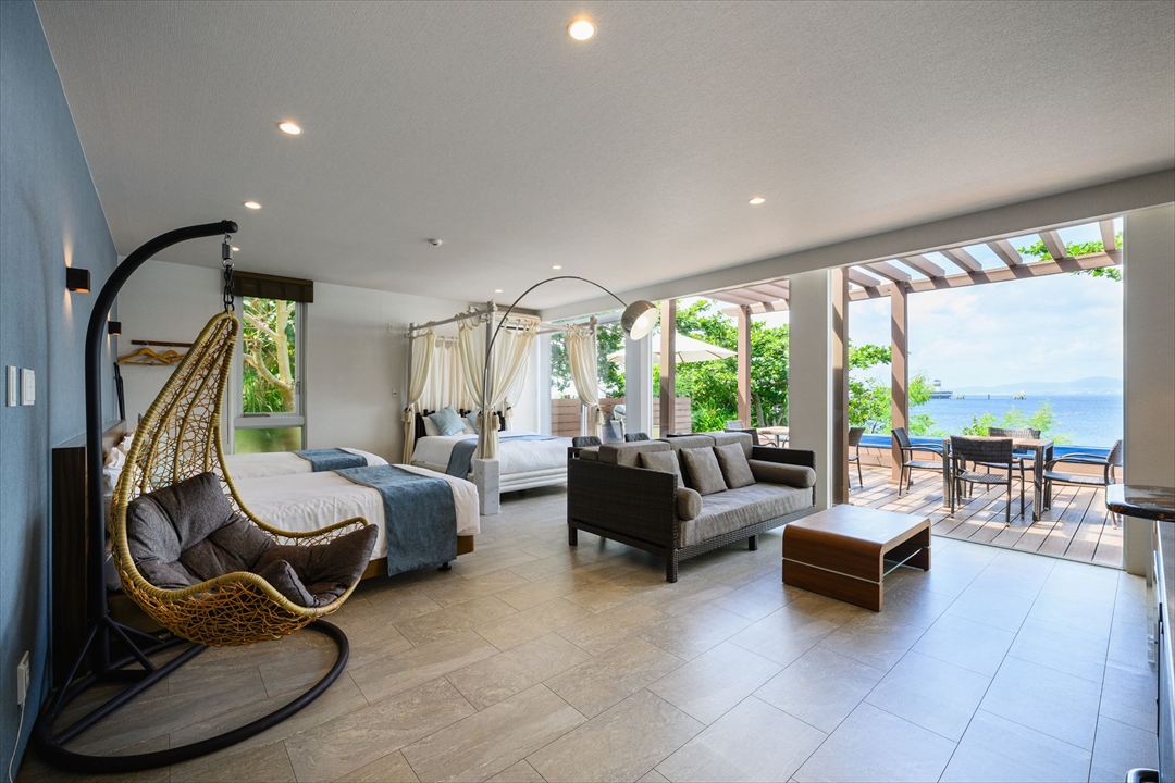 沖縄県うるま市50〜100㎡ (15〜30坪)の店舗(宿泊施設)のユニットハウス・プレハブ・コンテナハウス、内観 客室 斜めアングル