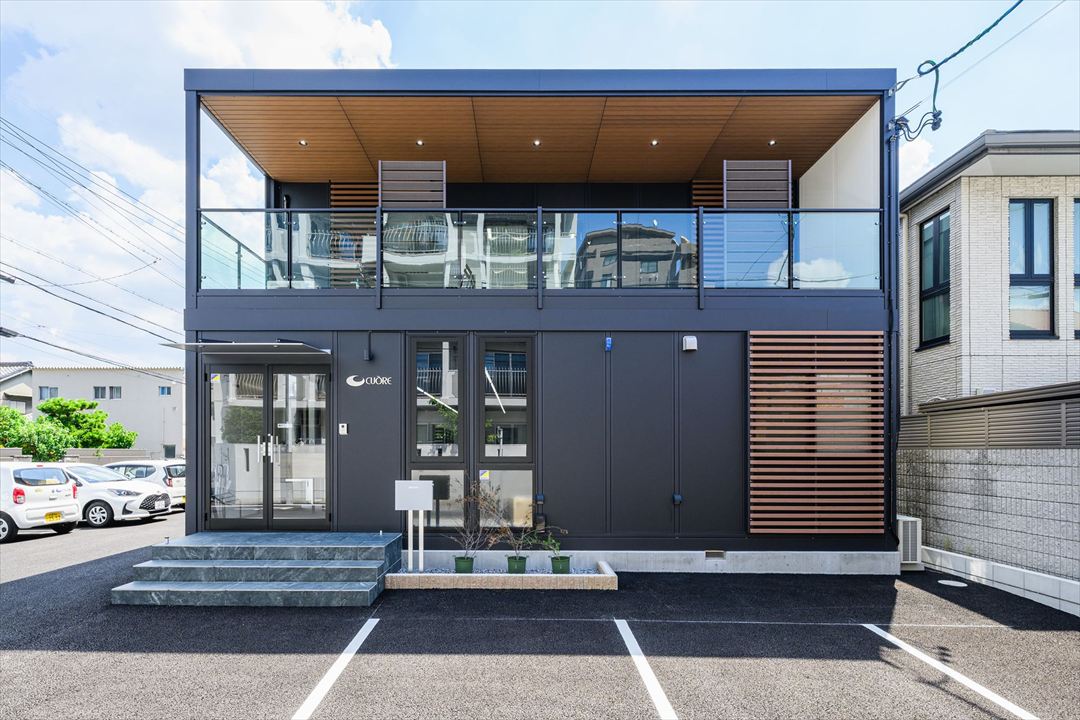 愛知県名古屋市100㎡以上（30坪以上）の事務所(会社事務所)のユニットハウス・プレハブ・コンテナハウス、外観の正面