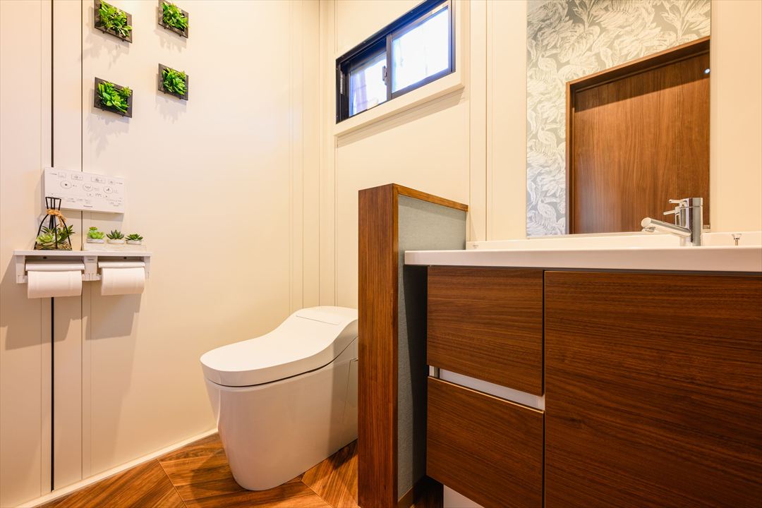 愛知県豊田市10〜50㎡ (3〜15坪)の店舗(飲食店)/教室のユニットハウス・プレハブ・コンテナハウス、トイレ