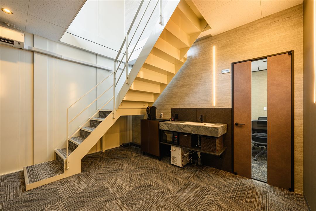 愛知県名古屋市100㎡以上（30坪以上）の事務所(会社事務所)/倉庫のユニットハウス・プレハブ・コンテナハウス