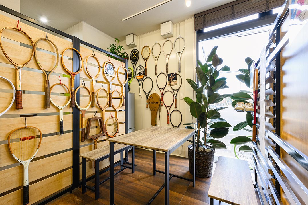 茨城県土浦市100㎡以上（30坪以上）の店舗（テニス用品販売）のユニットハウス・プレハブ・コンテナハウス、内覧 売り場