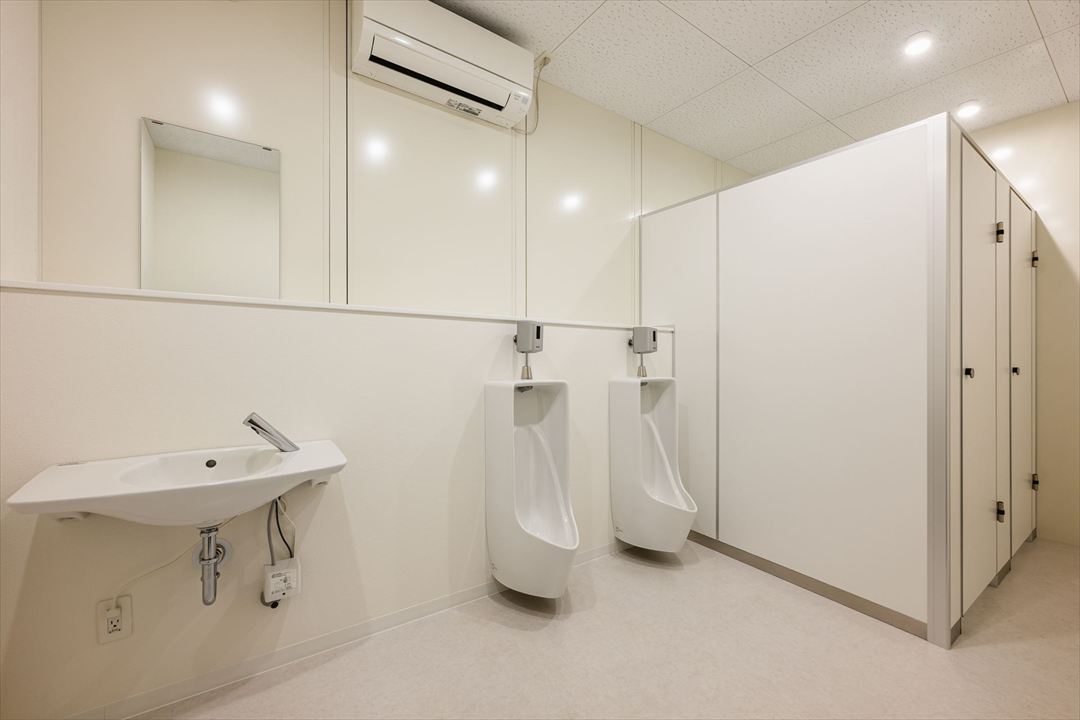 愛知県名古屋市100㎡以上（30坪以上）の事務所(会社事務所)のユニットハウス・プレハブ・コンテナハウス、トイレ