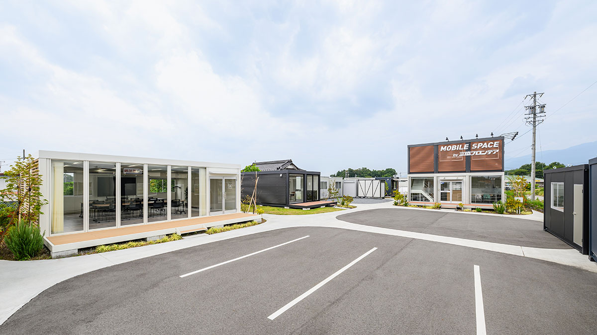 ユニットハウス・プレハブ・コンテナハウス | 佐久北インター店/展示場、全景