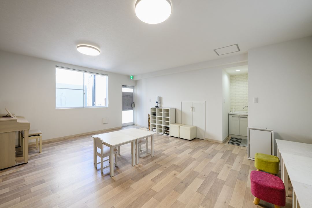 埼玉県草加市100㎡以上（30坪以上）の教育のユニットハウス・プレハブ・コンテナハウス