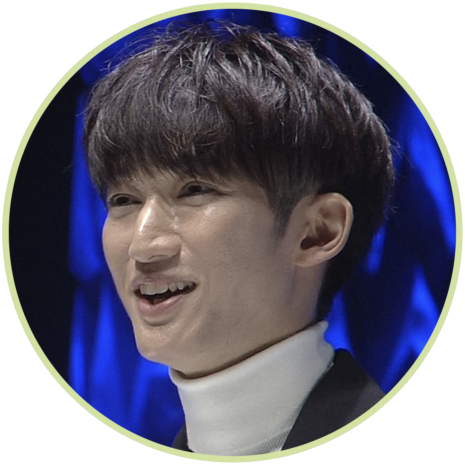 肌埜 綾将(はだの・りょうすけ)