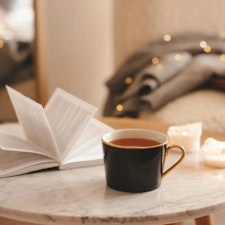 冬は香水が香らない?おすすめの対処法や季節に合わせた付け方を紹介