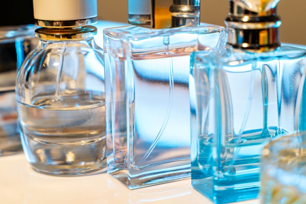 コロンと香水は違う？ 使い方やおすすめのコロンもご紹介 | FITS you