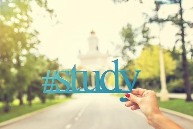 studyのモニュメント