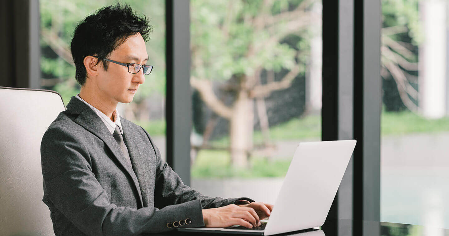 法務局に行かずに自分で役員重任登記をする便利な方法とは?