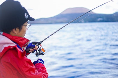 A boat fishing experience to enjoy in the Goto islands.