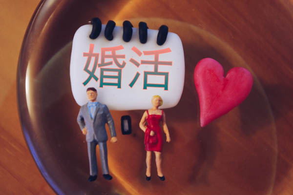 マッチングアプリは成功しやすい?注意するポイントと結婚相談所との比較