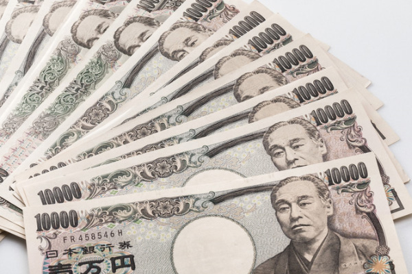 お金の無駄?支払う価値あり?結婚相談所の入会金