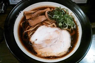 難波エリアのラーメン8選 ここだけは押さえておきたい人気店 宅麺 Com 難波エリアのラーメン8選 ここだけは押さえておきたい人気店 宅麺 Com