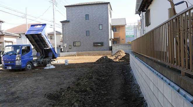 exterior_002.jpg