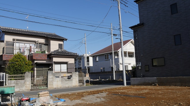 exterior_003.jpg
