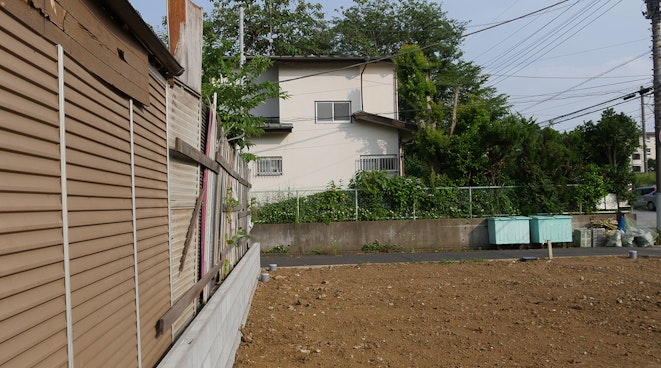 exterior_004.jpg