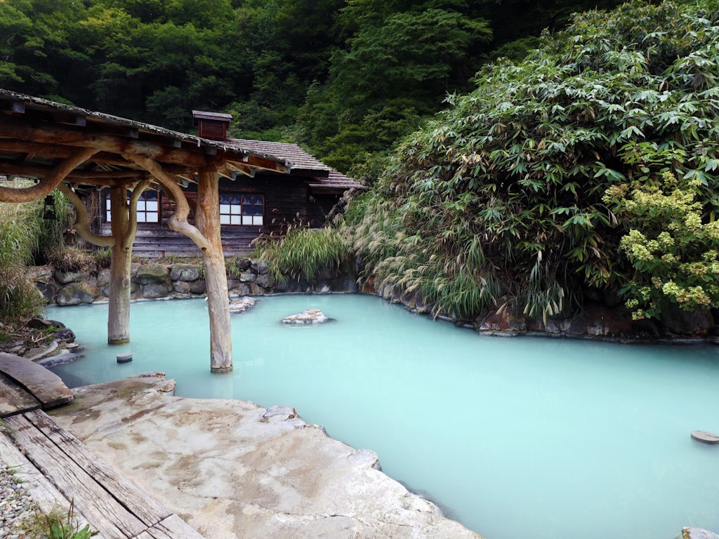 乳頭温泉郷でおすすめは鶴の湯温泉 アクセスは車が便利 秋田の温泉 Recotrip レコトリップ