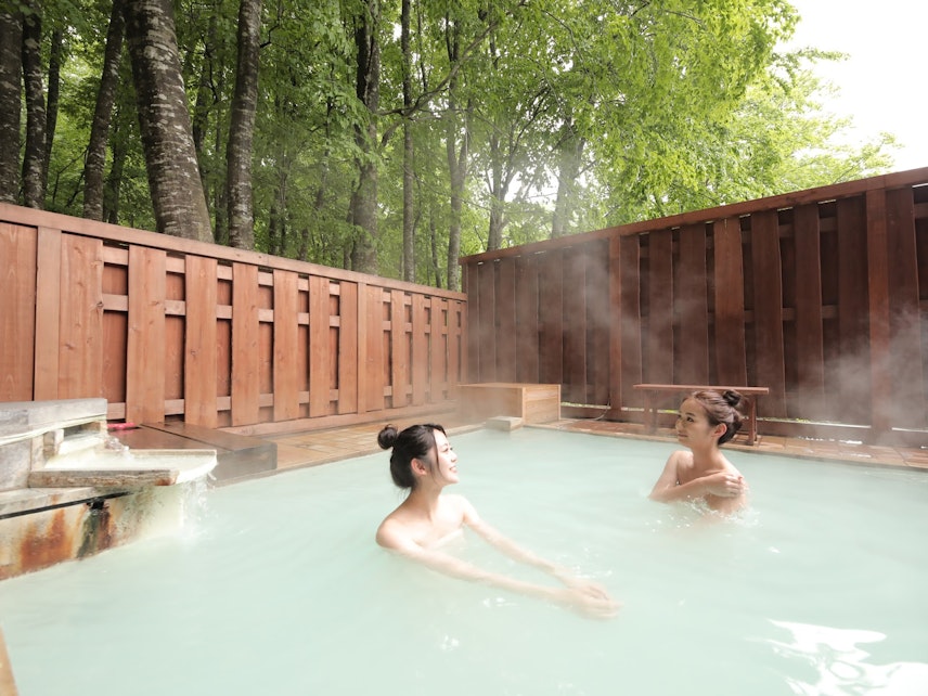 乳頭温泉郷でおすすめは鶴の湯温泉 アクセスは車が便利 秋田の温泉 Recotrip レコトリップ 乳頭温泉郷でおすすめは鶴の湯温泉 アクセスは車が便利 秋田の温泉 Recotrip レコトリップ